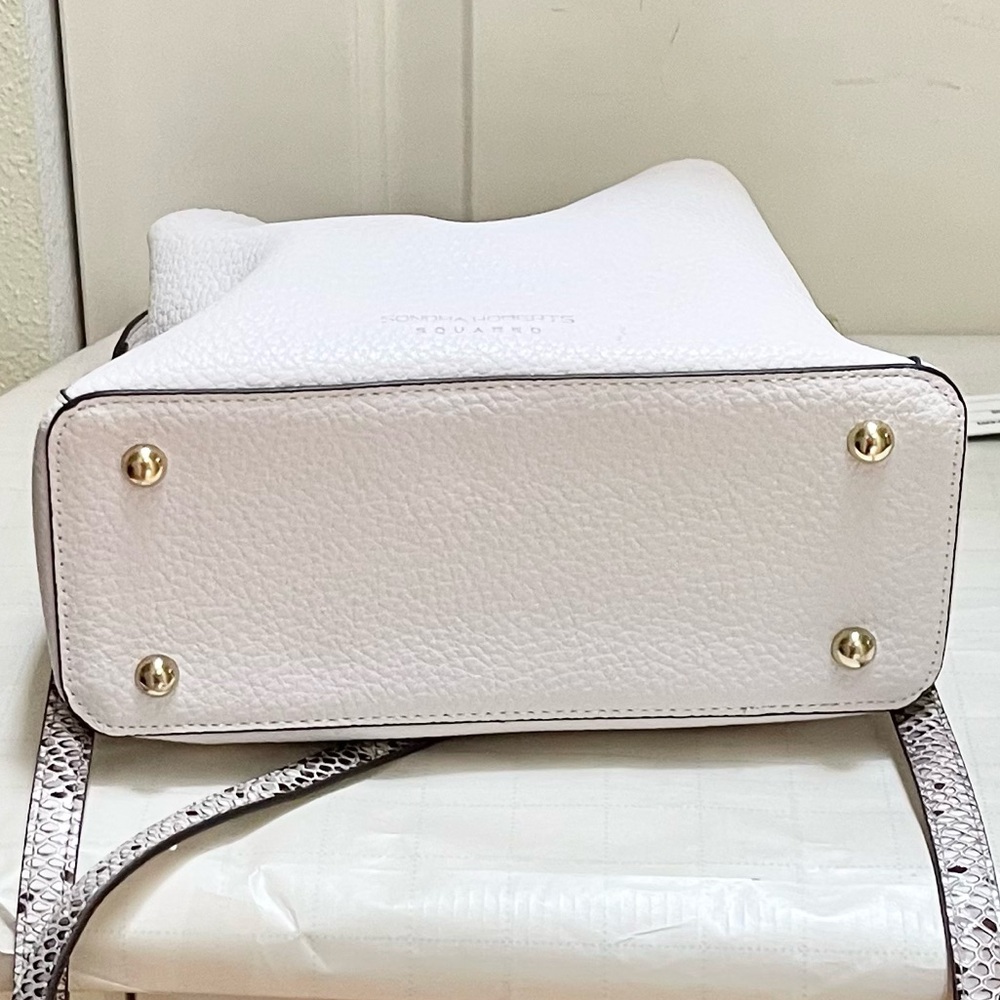 BNWT Sondra Roberts Squared vegan leather bag - Picture 8 of 16